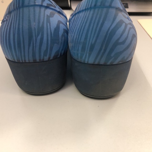 Fancy Croc shoes - Picture 6 of 7